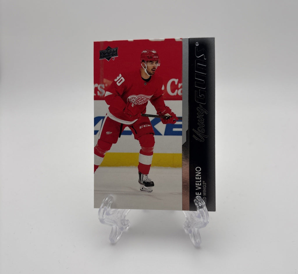 2021-22 Upper Deck Series 1 - Young Guns Joe Veleno #212